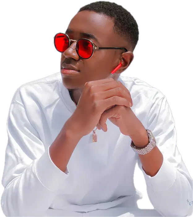 Giovanny Engamba — lunettes rouges