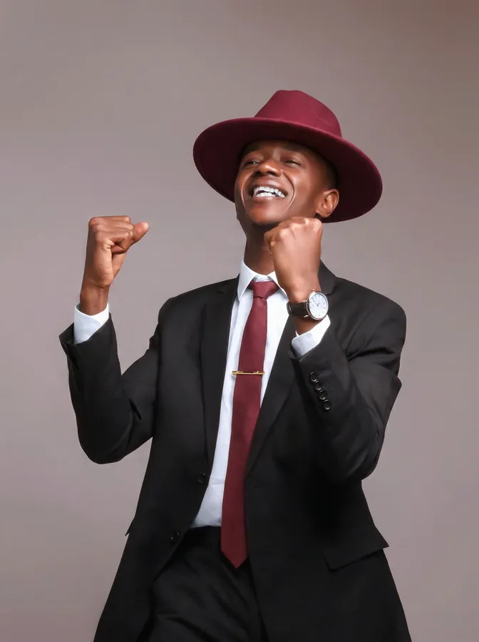 Giovanny Engamba — portrait, costume